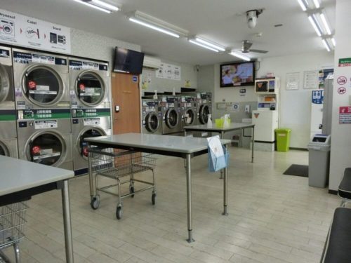 コインランドリーで布団洗濯