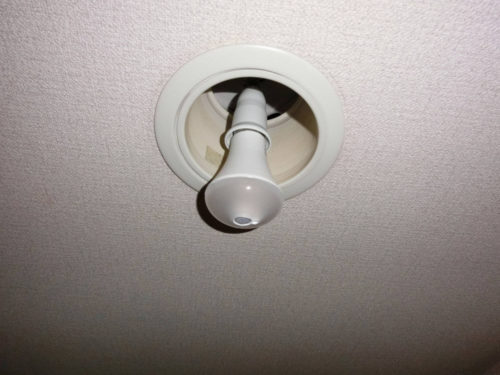 ECOLUMIX LDR8L-H-S6人感センサー付きLED電球