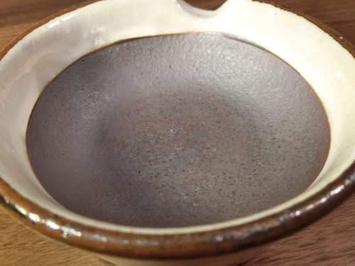 【かもしか道具店】溝がなくてもしっかりすれる新しいすりバチ