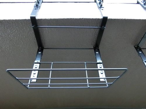 タカショーのウィンドウボックスホルダー