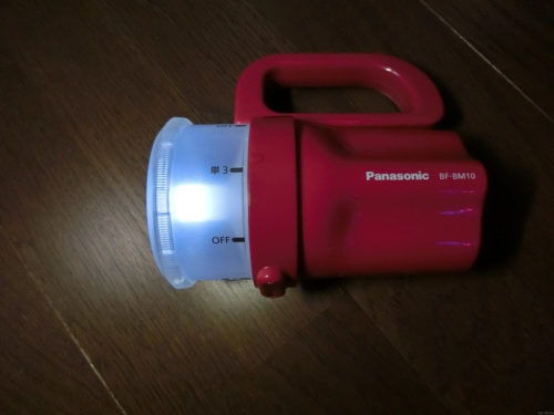 Panasonicの電池がどれでもライトを購入 BF-BM10