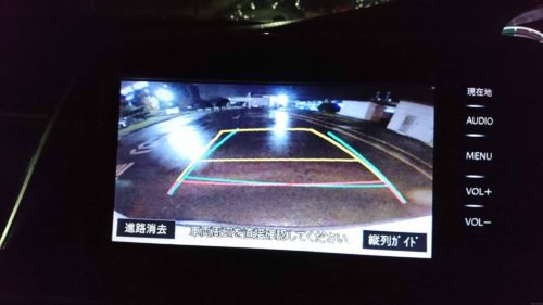 シエンタハイブリッドのバックライト交換（比較あり）