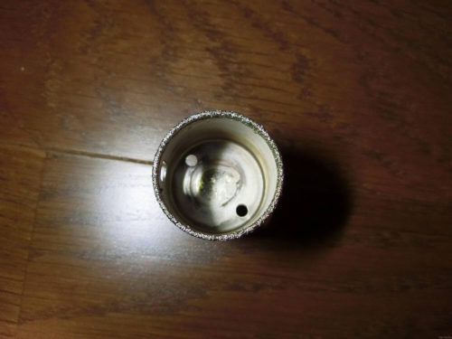 【DIY】茶碗に綺麗に底穴を開けて植木鉢に変える