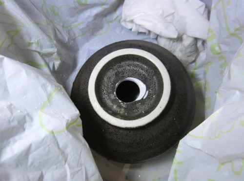 【DIY】茶碗に綺麗に底穴を開けて植木鉢に変える