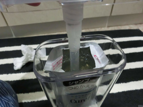 【便利・楽ちん】無印良品のPET詰替ボトルに詰め替えパウチをセット！