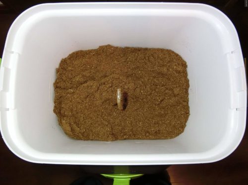 【レビューその①】家庭用コンポスト導入記録(自然にカエルS SKS-101)