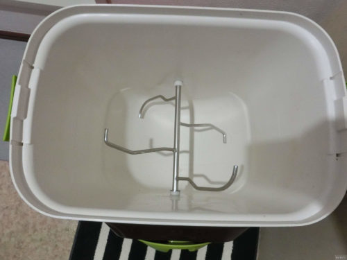 ホエイプロテインで悪臭を放つようになった自然にカエルSの記録_綺麗な中身_基材廃棄