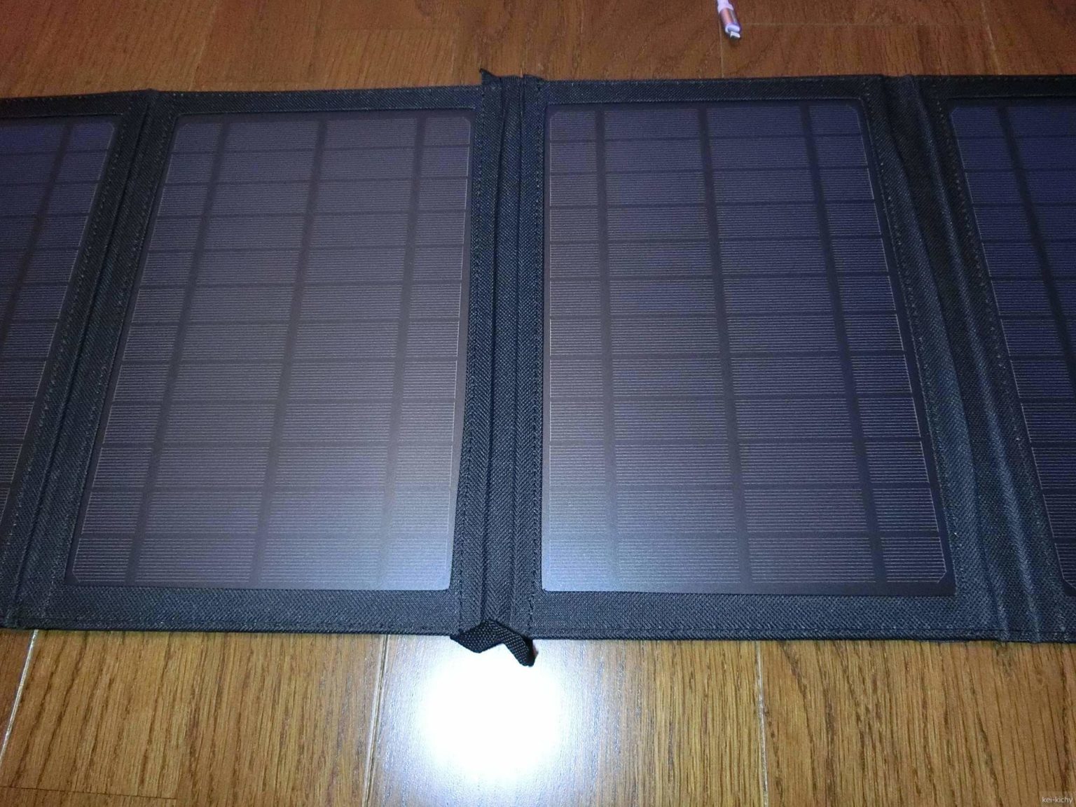 ポータブルソーラーパネル enkeeo ソーラーパネル 28W