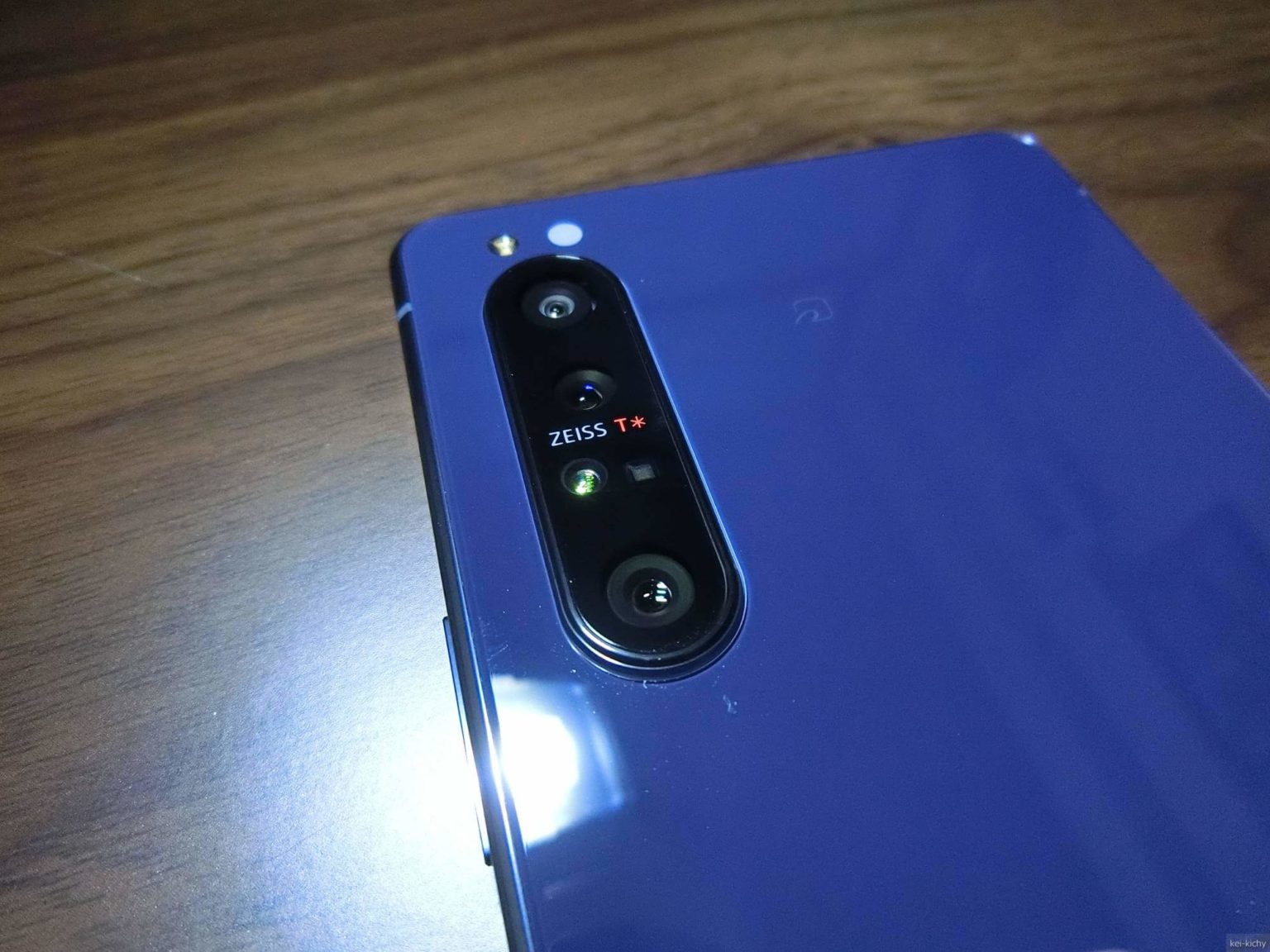 5G対応のXperia 1Ⅱを購入（激安ガラスフィルムも）