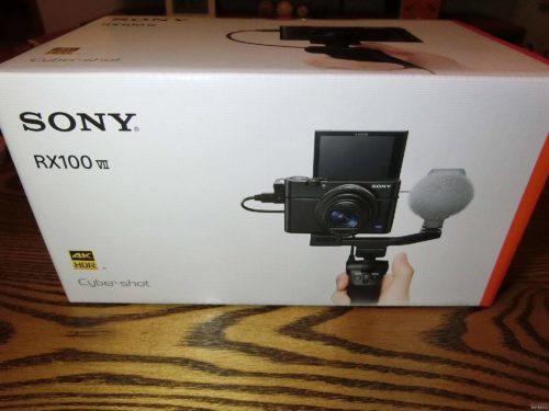 高級コンデジ（SONY RX100M7）を購入