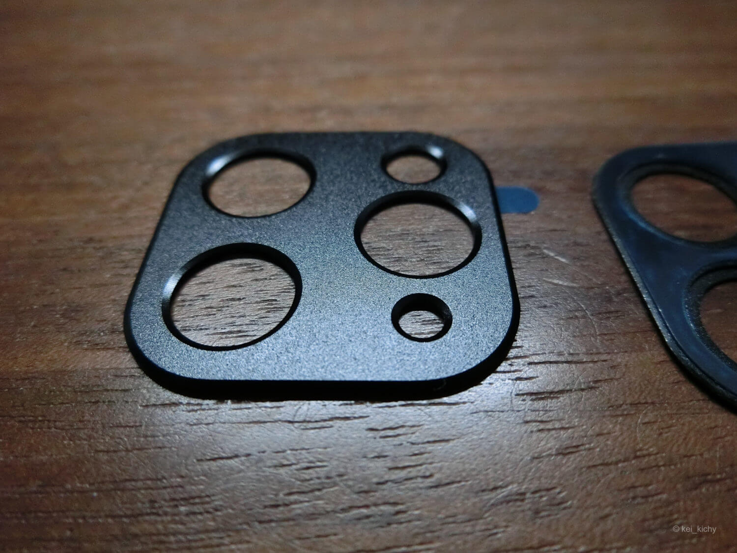 iPadProカメラ保護パネル