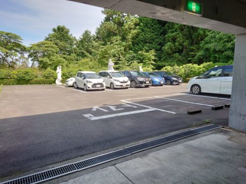 彫刻の森美術館 駐車場 地下2階